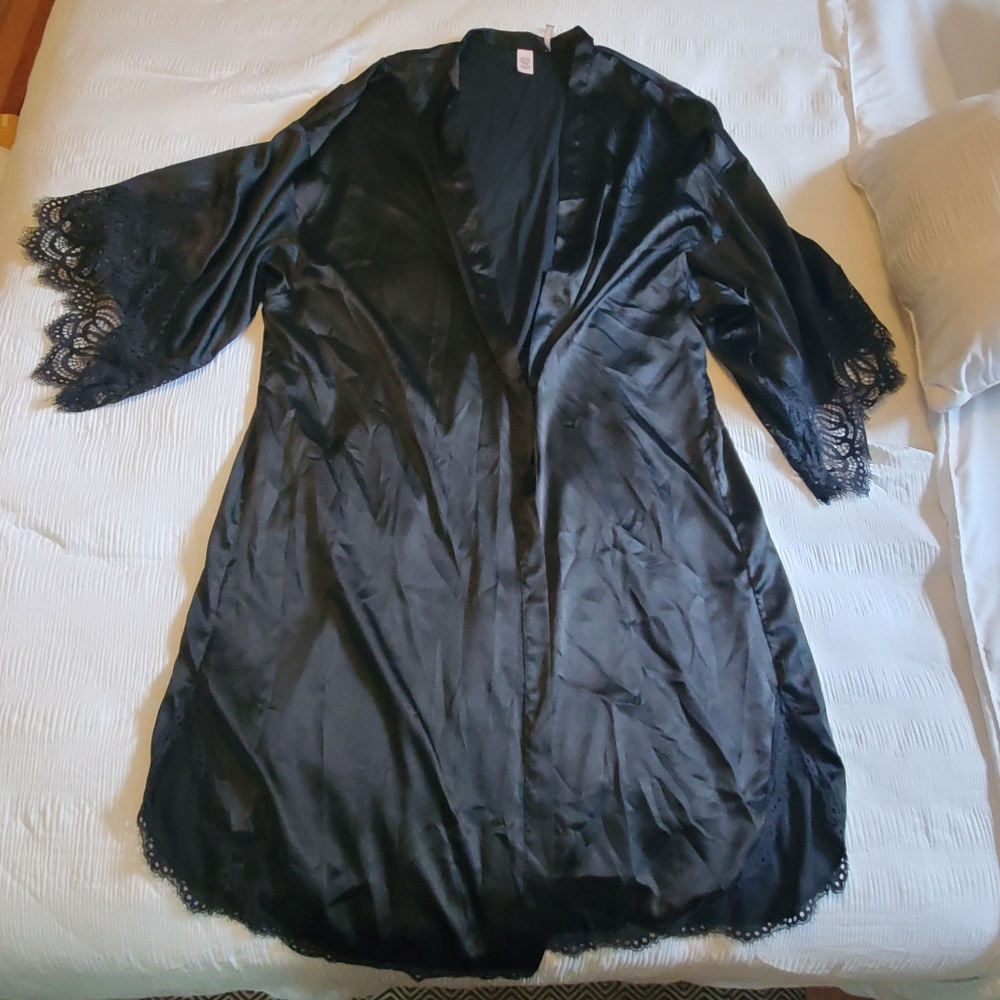 Victoria's Secret Kimono